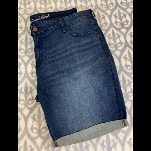 Universal Thread Pants - NWT universal thread Bermuda shorts